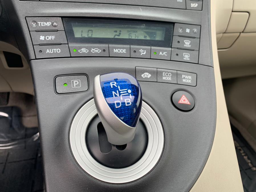 Used Toyota Prius Three Solar Roof Pkg 2010 | Green Light Auto Wholesale. Daly City, California Used Toyota Prius Three Solar Roof Pkg 2010 | Green Light Auto Wholesale. Daly City, California