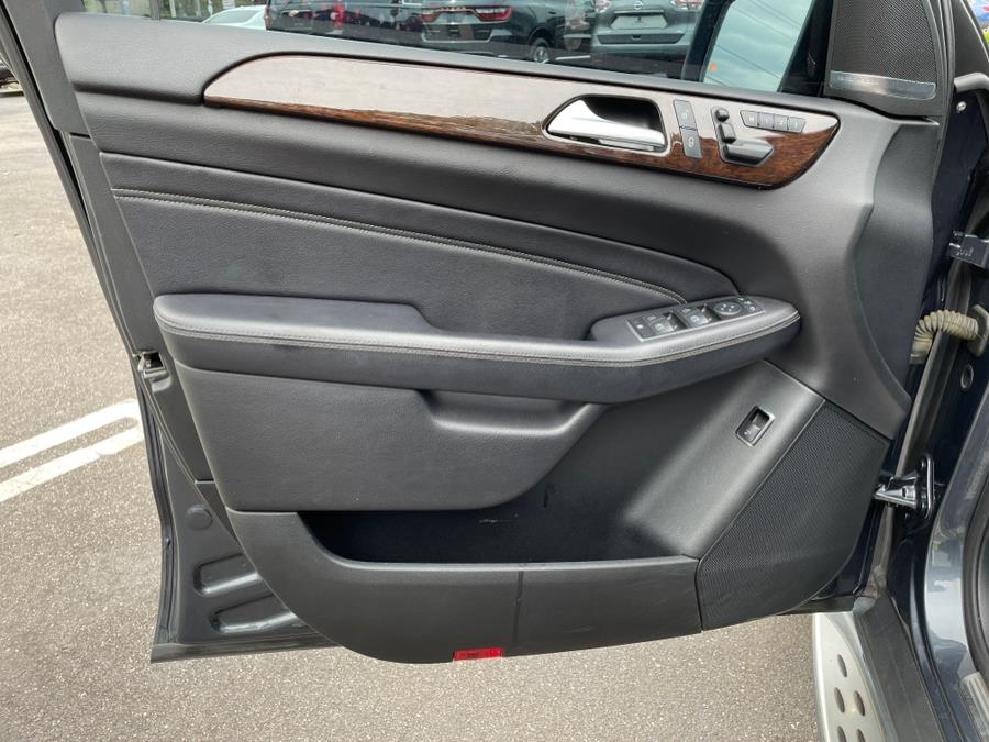 2014 Mercedes-Benz M-Class 4MATIC 4dr ML350, available for sale in Elmont, New York | Sunrise of Elmont. Elmont, New York 2014 Mercedes-Benz M-Class 4MATIC 4dr ML350, available for sale in Elmont, New York | Sunrise of Elmont. Elmont, New York