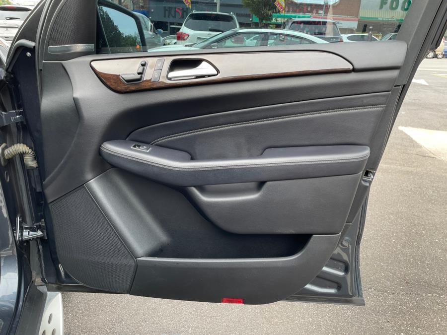 2014 Mercedes-Benz M-Class 4MATIC 4dr ML350, available for sale in Elmont, New York | Sunrise of Elmont. Elmont, New York 2014 Mercedes-Benz M-Class 4MATIC 4dr ML350, available for sale in Elmont, New York | Sunrise of Elmont. Elmont, New York