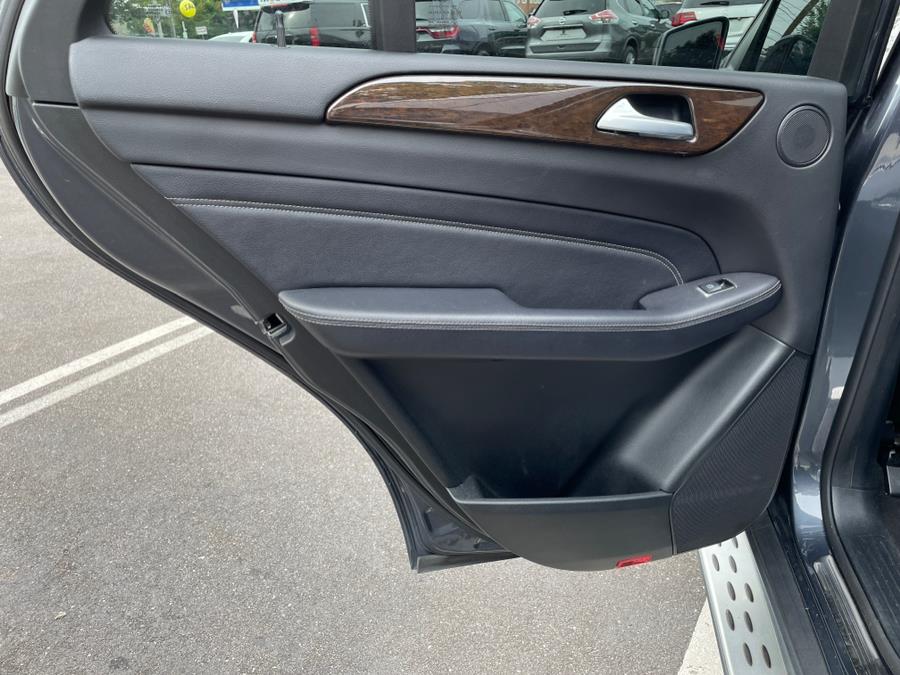 2014 Mercedes-Benz M-Class 4MATIC 4dr ML350, available for sale in Elmont, New York | Sunrise of Elmont. Elmont, New York 2014 Mercedes-Benz M-Class 4MATIC 4dr ML350, available for sale in Elmont, New York | Sunrise of Elmont. Elmont, New York