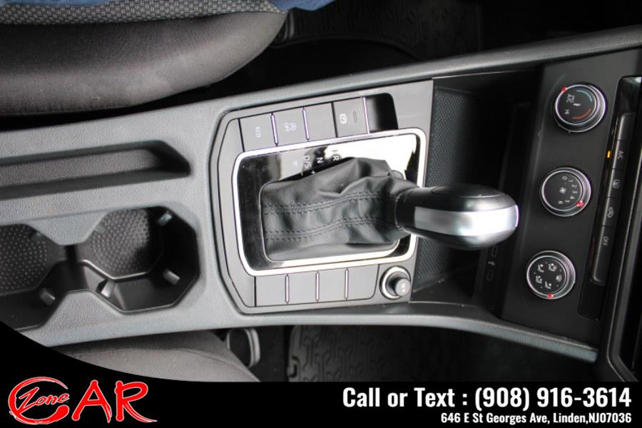 Used Volkswagen Jetta SEL Auto w/SULEV 2020 | Car Zone. Linden, New Jersey Used Volkswagen Jetta SEL Auto w/SULEV 2020 | Car Zone. Linden, New Jersey