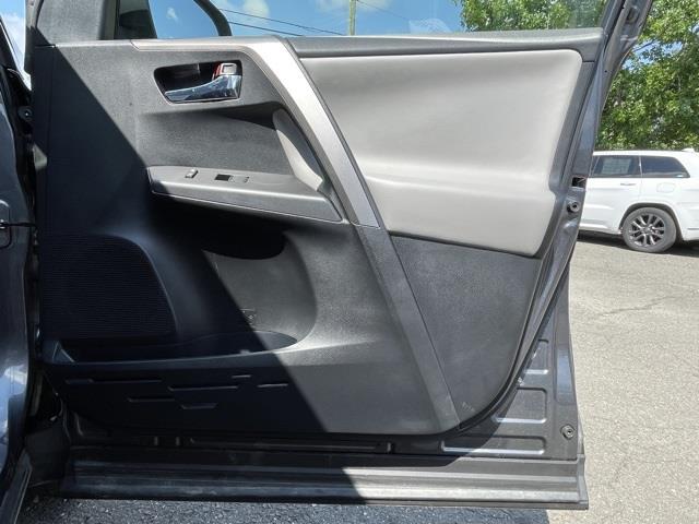 Used Toyota Rav4 XLE 2018 | Blasius Federal Road. Brookfield, Connecticut Used Toyota Rav4 XLE 2018 | Blasius Federal Road. Brookfield, Connecticut