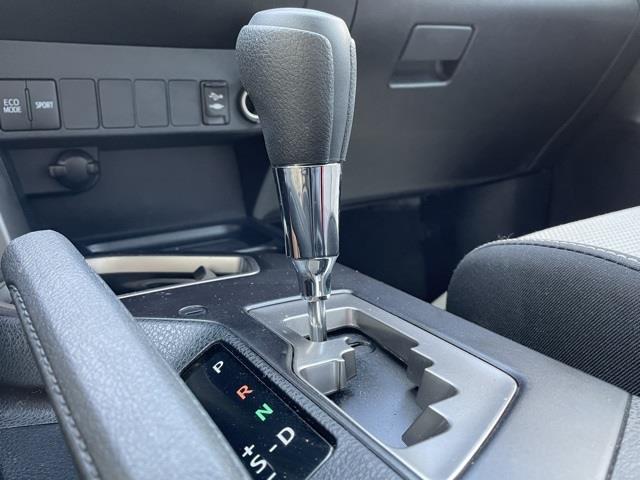 Used Toyota Rav4 XLE 2018 | Blasius Federal Road. Brookfield, Connecticut Used Toyota Rav4 XLE 2018 | Blasius Federal Road. Brookfield, Connecticut