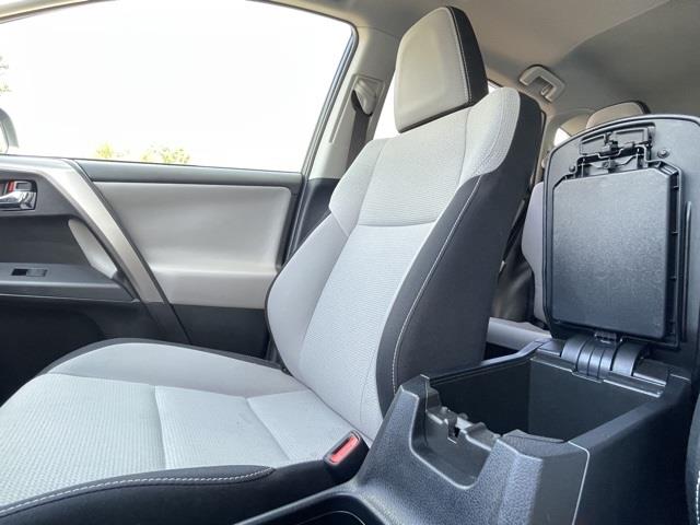 Used Toyota Rav4 XLE 2018 | Blasius Federal Road. Brookfield, Connecticut Used Toyota Rav4 XLE 2018 | Blasius Federal Road. Brookfield, Connecticut