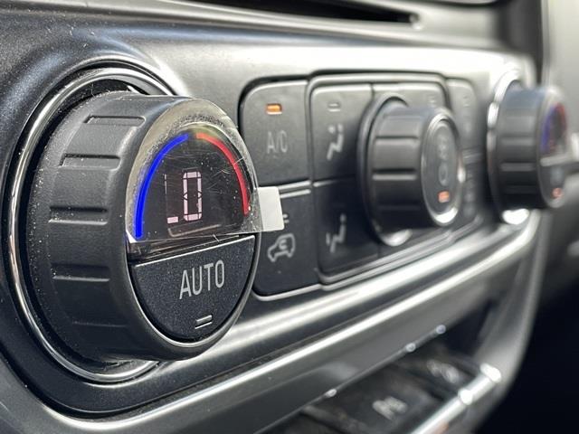 Used Chevrolet Silverado 1500 LT 2018 | Blasius Federal Road. Brookfield, Connecticut Used Chevrolet Silverado 1500 LT 2018 | Blasius Federal Road. Brookfield, Connecticut