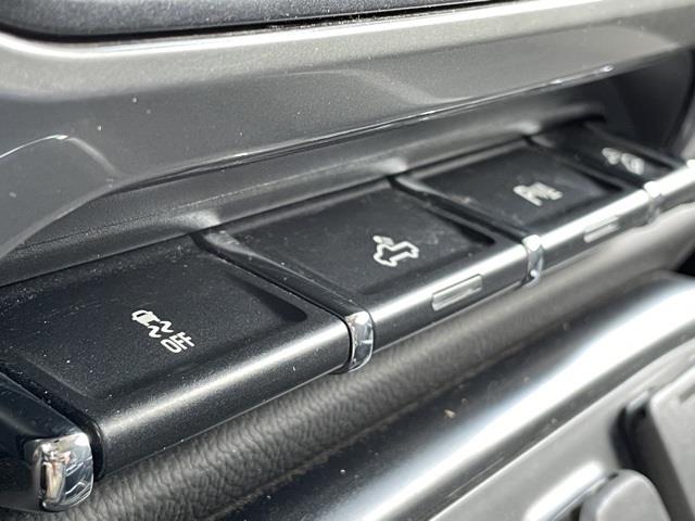 Used Chevrolet Silverado 1500 LT 2018 | Blasius Federal Road. Brookfield, Connecticut Used Chevrolet Silverado 1500 LT 2018 | Blasius Federal Road. Brookfield, Connecticut