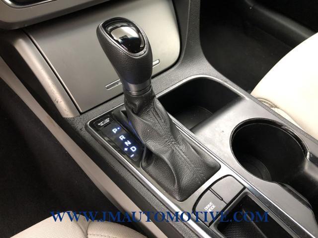 2016 Hyundai Sonata 4dr Sdn 2.4L SE, available for sale in Naugatuck, Connecticut | J&M Automotive Sls&Svc LLC. Naugatuck, Connecticut 2016 Hyundai Sonata 4dr Sdn 2.4L SE, available for sale in Naugatuck, Connecticut | J&M Automotive Sls&Svc LLC. Naugatuck, Connecticut
