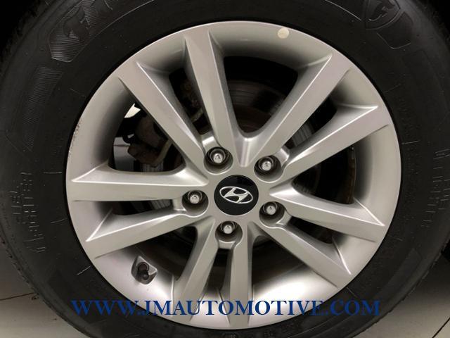 2016 Hyundai Sonata 4dr Sdn 2.4L SE, available for sale in Naugatuck, Connecticut | J&M Automotive Sls&Svc LLC. Naugatuck, Connecticut 2016 Hyundai Sonata 4dr Sdn 2.4L SE, available for sale in Naugatuck, Connecticut | J&M Automotive Sls&Svc LLC. Naugatuck, Connecticut