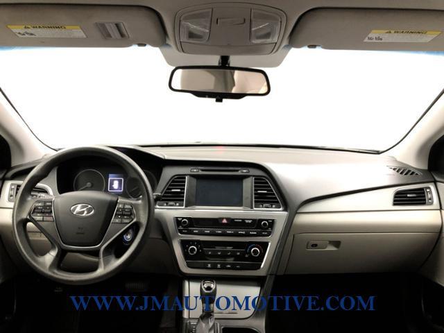 2016 Hyundai Sonata 4dr Sdn 2.4L SE, available for sale in Naugatuck, Connecticut | J&M Automotive Sls&Svc LLC. Naugatuck, Connecticut 2016 Hyundai Sonata 4dr Sdn 2.4L SE, available for sale in Naugatuck, Connecticut | J&M Automotive Sls&Svc LLC. Naugatuck, Connecticut