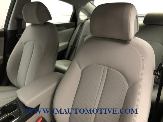2016 Hyundai Sonata 4dr Sdn 2.4L SE, available for sale in Naugatuck, Connecticut | J&M Automotive Sls&Svc LLC. Naugatuck, Connecticut 2016 Hyundai Sonata 4dr Sdn 2.4L SE, available for sale in Naugatuck, Connecticut | J&M Automotive Sls&Svc LLC. Naugatuck, Connecticut