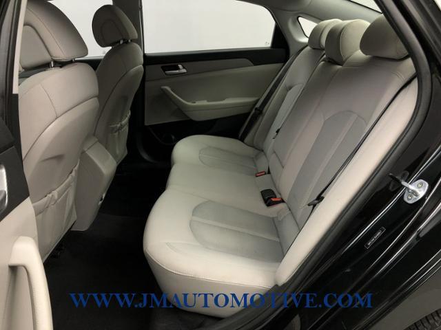 2016 Hyundai Sonata 4dr Sdn 2.4L SE, available for sale in Naugatuck, Connecticut | J&M Automotive Sls&Svc LLC. Naugatuck, Connecticut 2016 Hyundai Sonata 4dr Sdn 2.4L SE, available for sale in Naugatuck, Connecticut | J&M Automotive Sls&Svc LLC. Naugatuck, Connecticut