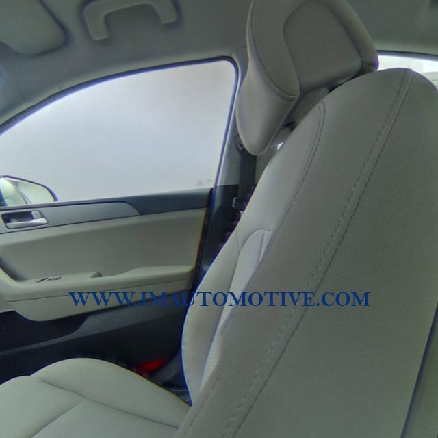 2016 Hyundai Sonata 4dr Sdn 2.4L SE, available for sale in Naugatuck, Connecticut | J&M Automotive Sls&Svc LLC. Naugatuck, Connecticut 2016 Hyundai Sonata 4dr Sdn 2.4L SE, available for sale in Naugatuck, Connecticut | J&M Automotive Sls&Svc LLC. Naugatuck, Connecticut