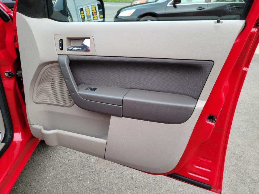 Used Ford Focus 4dr Sdn SE 2008 | Cos Central Auto. Meriden, Connecticut Used Ford Focus 4dr Sdn SE 2008 | Cos Central Auto. Meriden, Connecticut