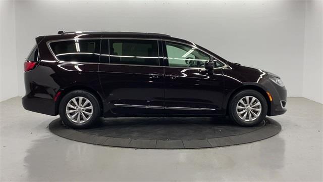 Used Chrysler Pacifica Touring L Plus 2018 | Eastchester Motor Cars. Bronx, New York Used Chrysler Pacifica Touring L Plus 2018 | Eastchester Motor Cars. Bronx, New York