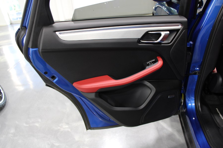Used Porsche Macan AWD 4dr S 2015 | Auto Gallery. Lodi, New Jersey Used Porsche Macan AWD 4dr S 2015 | Auto Gallery. Lodi, New Jersey