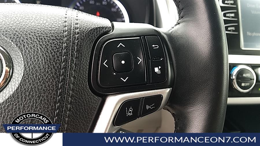 Used Toyota Highlander XLE V6 AWD (Natl) 2018 | Performance Motor Cars Of Connecticut LLC. Wilton, Connecticut Used Toyota Highlander XLE V6 AWD (Natl) 2018 | Performance Motor Cars Of Connecticut LLC. Wilton, Connecticut