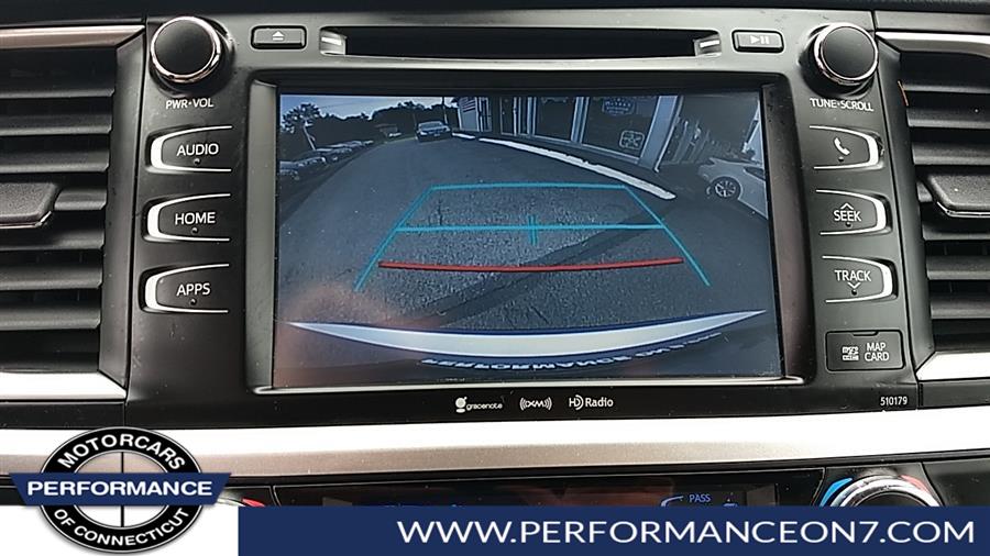Used Toyota Highlander XLE V6 AWD (Natl) 2018 | Performance Motor Cars Of Connecticut LLC. Wilton, Connecticut Used Toyota Highlander XLE V6 AWD (Natl) 2018 | Performance Motor Cars Of Connecticut LLC. Wilton, Connecticut