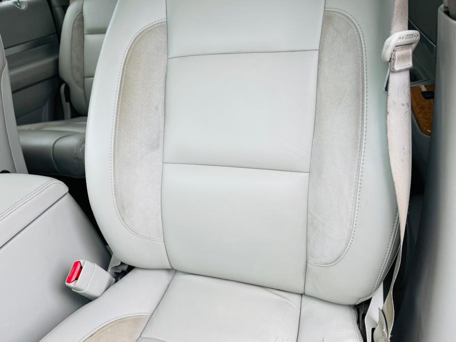 2008 Chrysler Aspen AWD 4dr Limited, available for sale in New Britain, Connecticut | Supreme Automotive. New Britain, Connecticut 2008 Chrysler Aspen AWD 4dr Limited, available for sale in New Britain, Connecticut | Supreme Automotive. New Britain, Connecticut