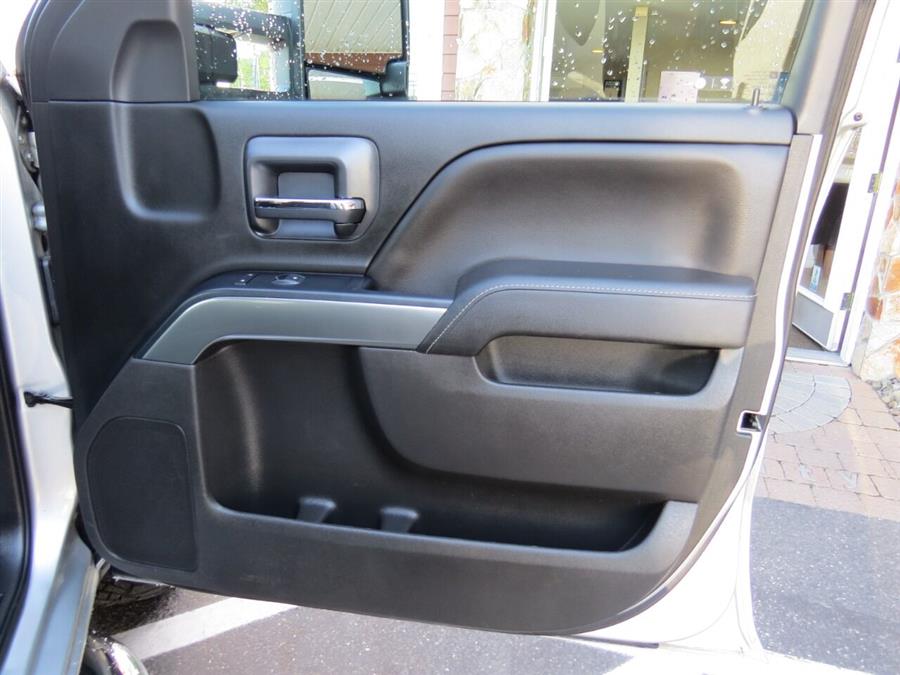 Used Chevrolet Silverado 1500 LT 4x4 4dr Crew Cab 5.8 ft. SB 2018 | Lake City Exports Inc. Auburn, Maine Used Chevrolet Silverado 1500 LT 4x4 4dr Crew Cab 5.8 ft. SB 2018 | Lake City Exports Inc. Auburn, Maine