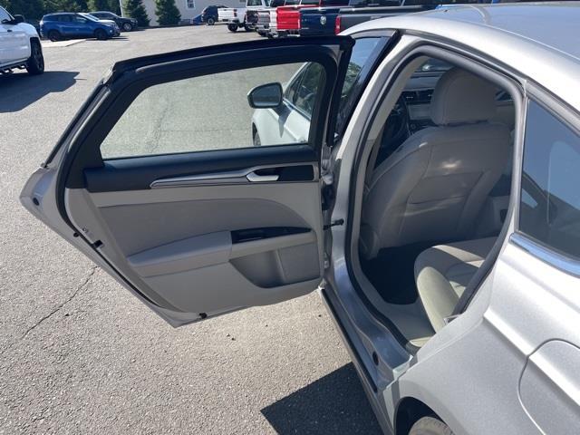 Used Ford Fusion SE 2019 | Blasius Federal Road. Brookfield, Connecticut Used Ford Fusion SE 2019 | Blasius Federal Road. Brookfield, Connecticut