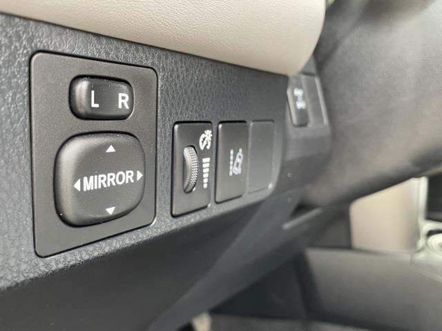 Used Toyota Rav4 XLE 2018 | Blasius Federal Road. Brookfield, Connecticut Used Toyota Rav4 XLE 2018 | Blasius Federal Road. Brookfield, Connecticut