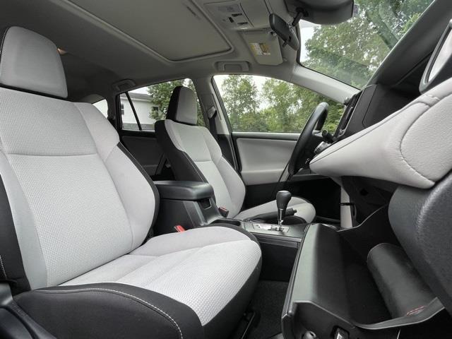 Used Toyota Rav4 XLE 2018 | Blasius Federal Road. Brookfield, Connecticut Used Toyota Rav4 XLE 2018 | Blasius Federal Road. Brookfield, Connecticut