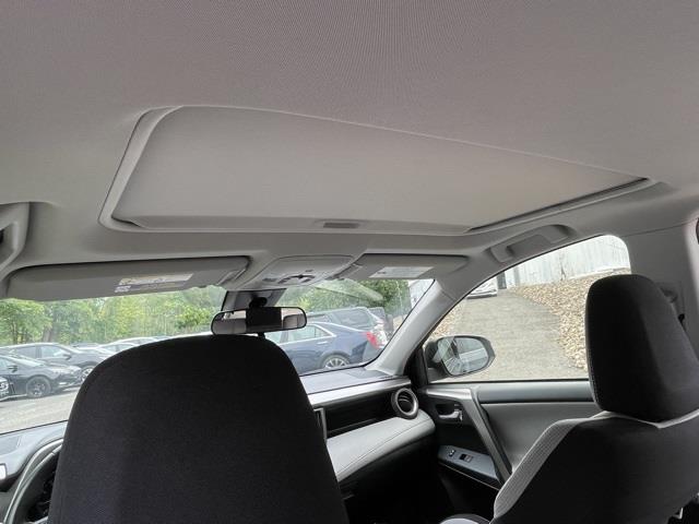 Used Toyota Rav4 XLE 2018 | Blasius Federal Road. Brookfield, Connecticut Used Toyota Rav4 XLE 2018 | Blasius Federal Road. Brookfield, Connecticut