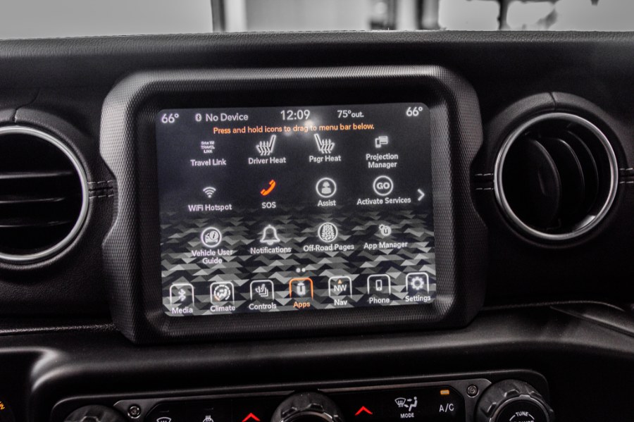 Used Jeep Wrangler Unlimited Sahara 4x4 2020 | 26 Motors Long Island. ELMONT, New York Used Jeep Wrangler Unlimited Sahara 4x4 2020 | 26 Motors Long Island. ELMONT, New York