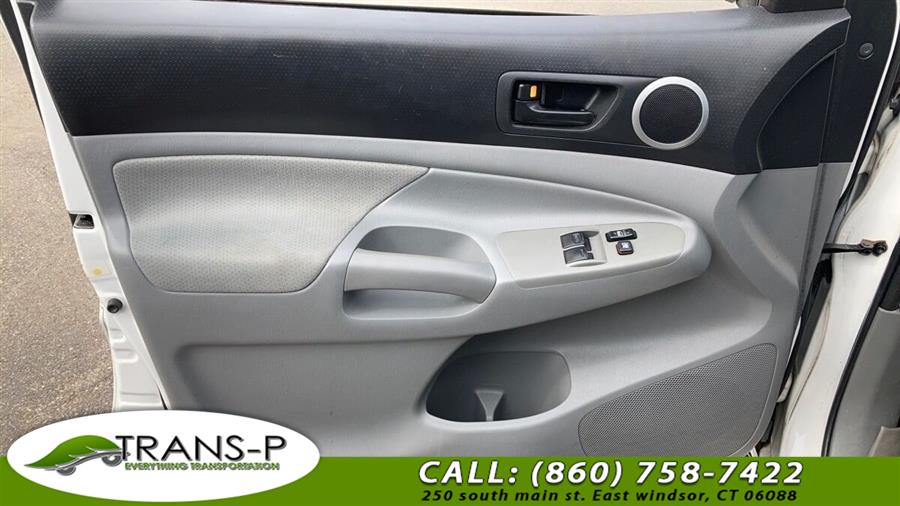 Used Toyota Tacoma V6 4x4 4dr Access Cab 6.1 ft SB 5A 2010 | Trans P LLC. East Windsor, Connecticut Used Toyota Tacoma V6 4x4 4dr Access Cab 6.1 ft SB 5A 2010 | Trans P LLC. East Windsor, Connecticut