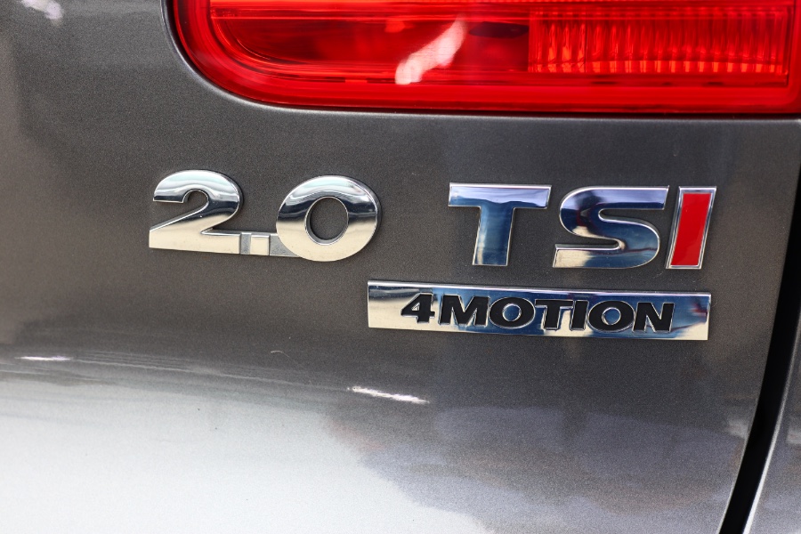 Used Volkswagen Tiguan 4MOTION 4dr Auto R-Line 2015 | Hillside Auto Mall Inc.. Jamaica, New York Used Volkswagen Tiguan 4MOTION 4dr Auto R-Line 2015 | Hillside Auto Mall Inc.. Jamaica, New York