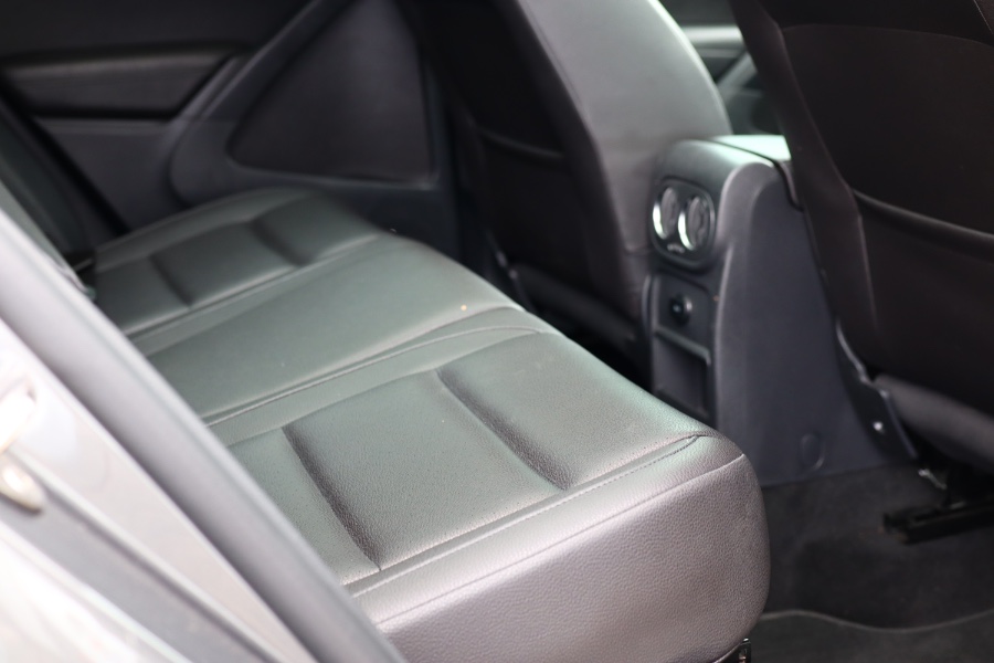 Used Volkswagen Tiguan 4MOTION 4dr Auto R-Line 2015 | Hillside Auto Mall Inc.. Jamaica, New York Used Volkswagen Tiguan 4MOTION 4dr Auto R-Line 2015 | Hillside Auto Mall Inc.. Jamaica, New York