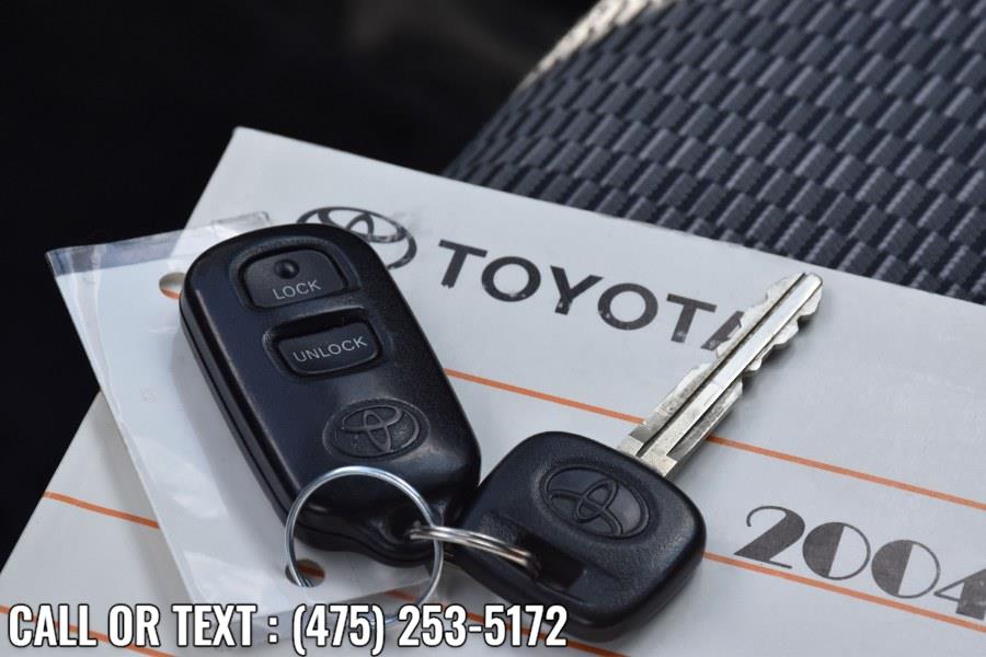 Used Toyota RAV4 4dr Auto 4WD 2004 | Highline Car Connection. Waterbury, Connecticut Used Toyota RAV4 4dr Auto 4WD 2004 | Highline Car Connection. Waterbury, Connecticut