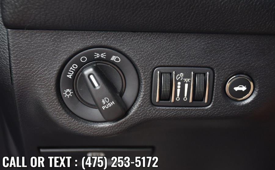 Used Dodge Challenger R/T Scat Pack RWD 2019 | Highline Car Connection. Waterbury, Connecticut Used Dodge Challenger R/T Scat Pack RWD 2019 | Highline Car Connection. Waterbury, Connecticut