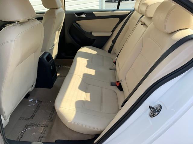 Used Volkswagen Jetta Sedan SE PZEV 2012 | Valentine Motor Company. Forestville, Maryland Used Volkswagen Jetta Sedan SE PZEV 2012 | Valentine Motor Company. Forestville, Maryland