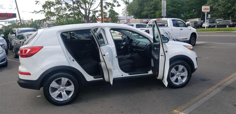 2013 Kia Sportage AWD 4dr LX, available for sale in Little Ferry, New Jersey | Victoria Preowned Autos Inc. Little Ferry, New Jersey 2013 Kia Sportage AWD 4dr LX, available for sale in Little Ferry, New Jersey | Victoria Preowned Autos Inc. Little Ferry, New Jersey