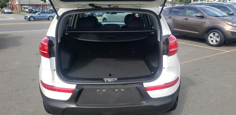 2013 Kia Sportage AWD 4dr LX, available for sale in Little Ferry, New Jersey | Victoria Preowned Autos Inc. Little Ferry, New Jersey 2013 Kia Sportage AWD 4dr LX, available for sale in Little Ferry, New Jersey | Victoria Preowned Autos Inc. Little Ferry, New Jersey