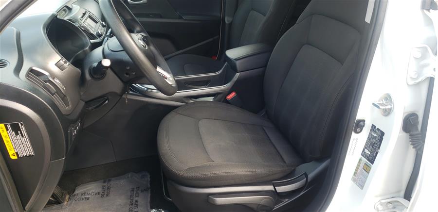 2013 Kia Sportage AWD 4dr LX, available for sale in Little Ferry, New Jersey | Victoria Preowned Autos Inc. Little Ferry, New Jersey 2013 Kia Sportage AWD 4dr LX, available for sale in Little Ferry, New Jersey | Victoria Preowned Autos Inc. Little Ferry, New Jersey