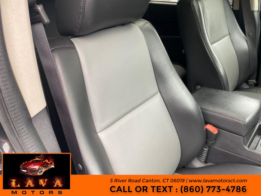 2010 Jeep Grand Cherokee 4WD 4dr Laredo, available for sale in Canton, Connecticut | Lava Motors. Canton, Connecticut 2010 Jeep Grand Cherokee 4WD 4dr Laredo, available for sale in Canton, Connecticut | Lava Motors. Canton, Connecticut