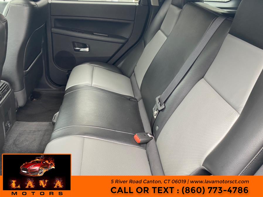 2010 Jeep Grand Cherokee 4WD 4dr Laredo, available for sale in Canton, Connecticut | Lava Motors. Canton, Connecticut 2010 Jeep Grand Cherokee 4WD 4dr Laredo, available for sale in Canton, Connecticut | Lava Motors. Canton, Connecticut