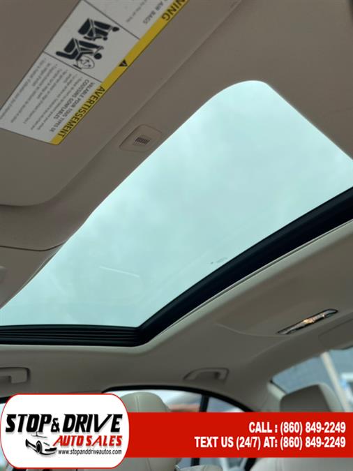 2013 BMW 5 Series 4dr Sdn 535i xDrive AWD, available for sale in East Windsor, Connecticut | Stop & Drive Auto Sales. East Windsor, Connecticut 2013 BMW 5 Series 4dr Sdn 535i xDrive AWD, available for sale in East Windsor, Connecticut | Stop & Drive Auto Sales. East Windsor, Connecticut