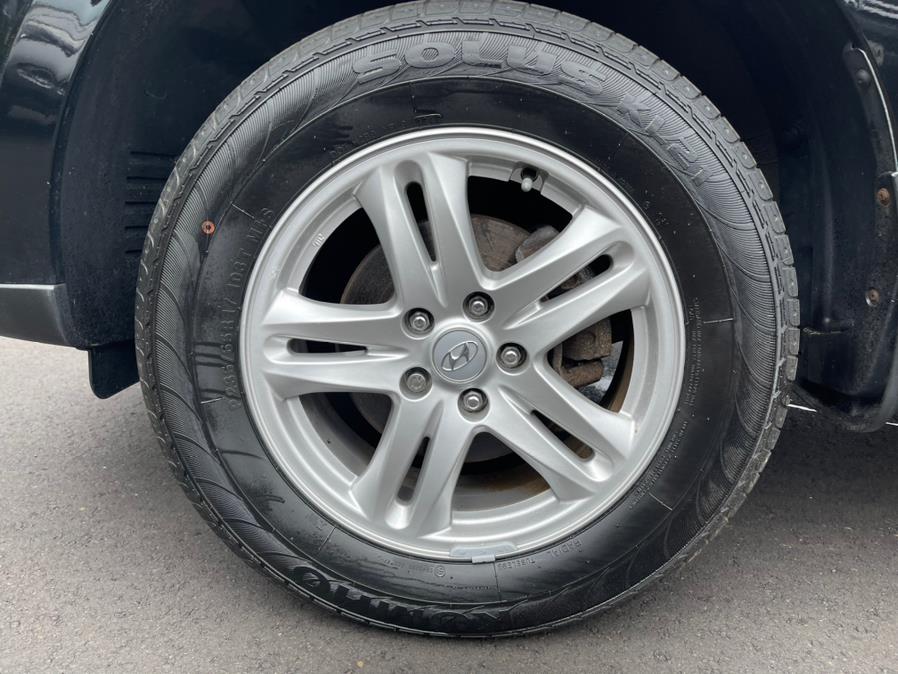 Used Hyundai Santa Fe FWD 4dr I4 Auto GLS 2011 | Auto Match LLC. Waterbury, Connecticut Used Hyundai Santa Fe FWD 4dr I4 Auto GLS 2011 | Auto Match LLC. Waterbury, Connecticut
