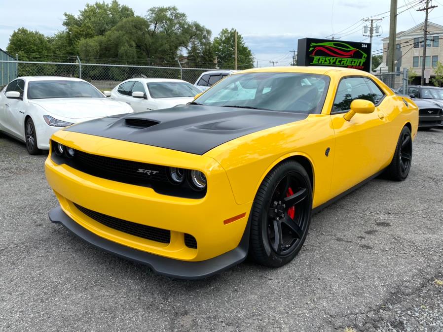 Used Dodge Challenger SRT Hellcat Coupe 2017 | Easy Credit of Jersey. South Hackensack, New Jersey