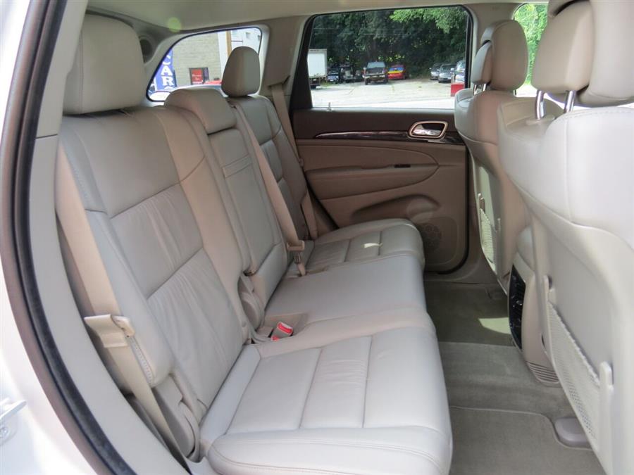 Used Jeep Grand Cherokee Laredo 4x4 4dr SUV 2012 | Lake City Exports Inc. Auburn, Maine Used Jeep Grand Cherokee Laredo 4x4 4dr SUV 2012 | Lake City Exports Inc. Auburn, Maine