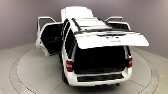2017 Ford Expedition XLT 4x4, available for sale in Naugatuck, Connecticut | J&M Automotive Sls&Svc LLC. Naugatuck, Connecticut 2017 Ford Expedition XLT 4x4, available for sale in Naugatuck, Connecticut | J&M Automotive Sls&Svc LLC. Naugatuck, Connecticut