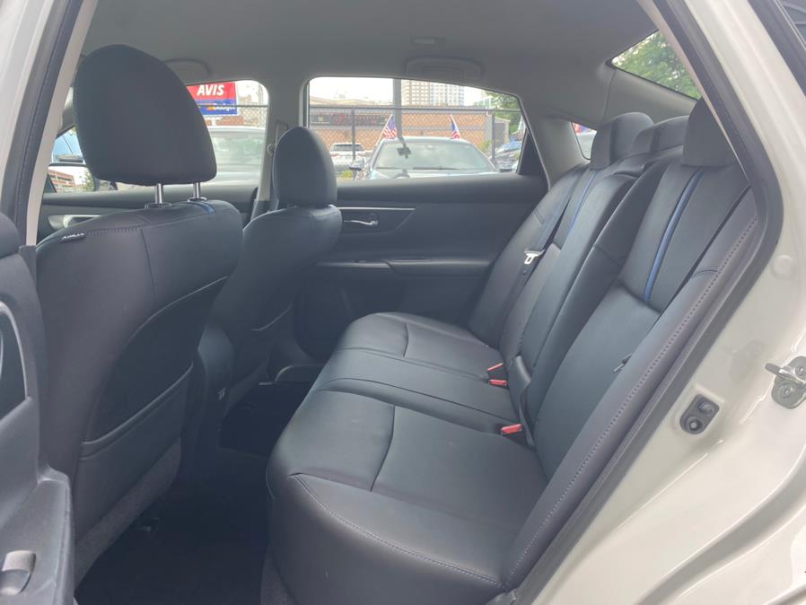 2018 Nissan Altima 2.5 SR Sedan, available for sale in Yonkers, New York | Apex Westchester Used Vehicles. Yonkers, New York 2018 Nissan Altima 2.5 SR Sedan, available for sale in Yonkers, New York | Apex Westchester Used Vehicles. Yonkers, New York