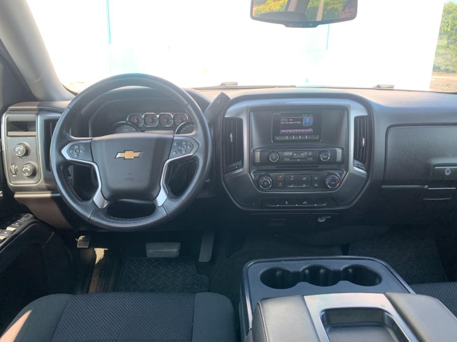 Used Chevrolet Silverado 1500 4WD Crew Cab 153.0" LT w/1LT 2015 | Dealertown Auto Wholesalers. Milford, Connecticut Used Chevrolet Silverado 1500 4WD Crew Cab 153.0" LT w/1LT 2015 | Dealertown Auto Wholesalers. Milford, Connecticut