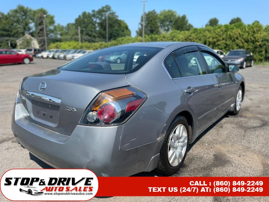 Used Nissan Altima 4dr Sdn I4 CVT 2.5 S 2009 | Stop & Drive Auto Sales. East Windsor, Connecticut