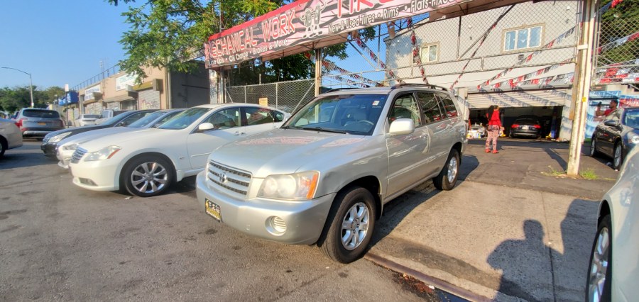 Used Toyota Highlander 4dr V6 4WD (Natl) 2003 | Rubber Bros Auto World. Brooklyn, New York Used Toyota Highlander 4dr V6 4WD (Natl) 2003 | Rubber Bros Auto World. Brooklyn, New York