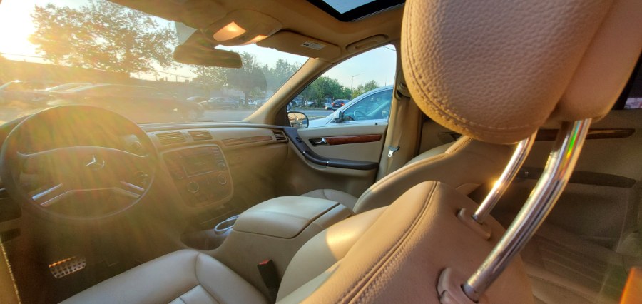 Used Mercedes-Benz R-Class 4MATIC 4dr 3.5L 2009 | Rubber Bros Auto World. Brooklyn, New York Used Mercedes-Benz R-Class 4MATIC 4dr 3.5L 2009 | Rubber Bros Auto World. Brooklyn, New York