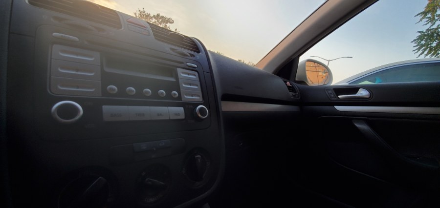 Used Volkswagen Jetta Sedan 4dr Auto PZEV 2007 | Rubber Bros Auto World. Brooklyn, New York Used Volkswagen Jetta Sedan 4dr Auto PZEV 2007 | Rubber Bros Auto World. Brooklyn, New York